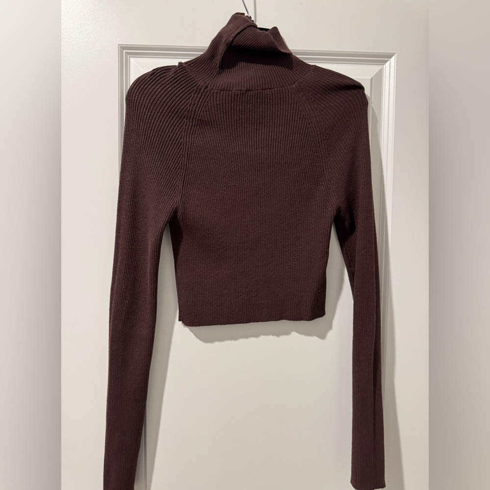 Double Zero Cropped Brown Turtleneck Sweater - image 3